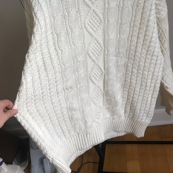 White woven sweater in excellent condition - Picture 2 of 4